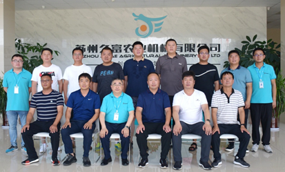 合作共贏，創(chuàng)新未來——856農(nóng)場考察團(tuán)蒞臨久富參觀交流